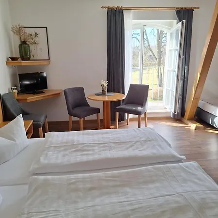 Kastanienhof 酒店 Zeulenroda-Triebes